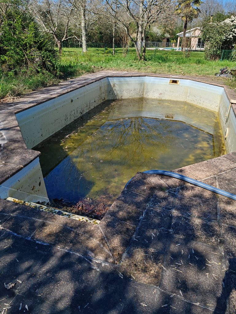 Peut être une image de piscine