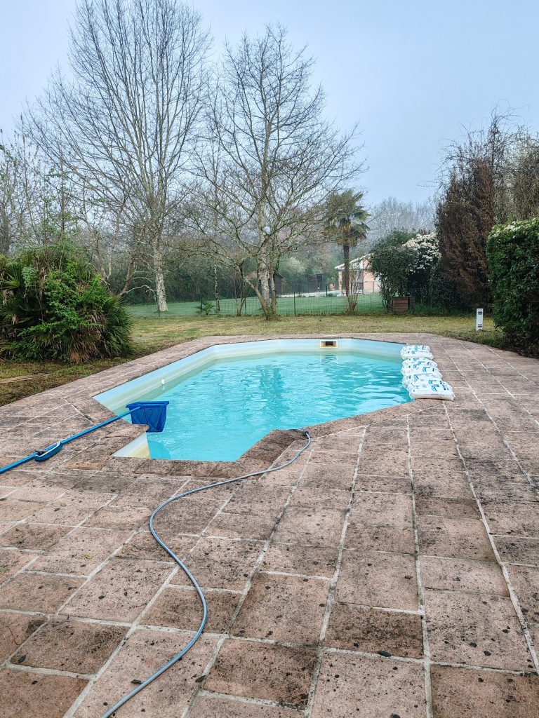 Peut être une image de piscine